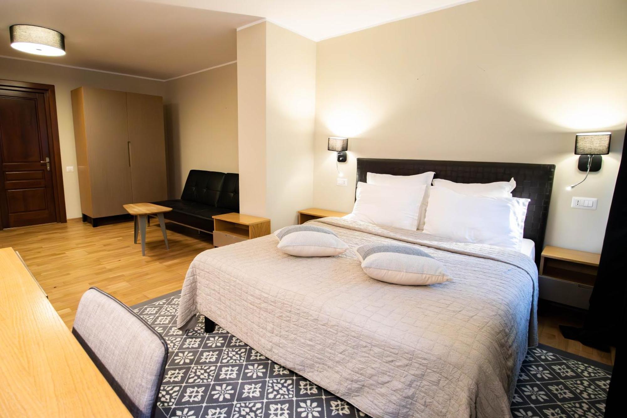 Hotel Ottimo Брашов Екстер'єр фото