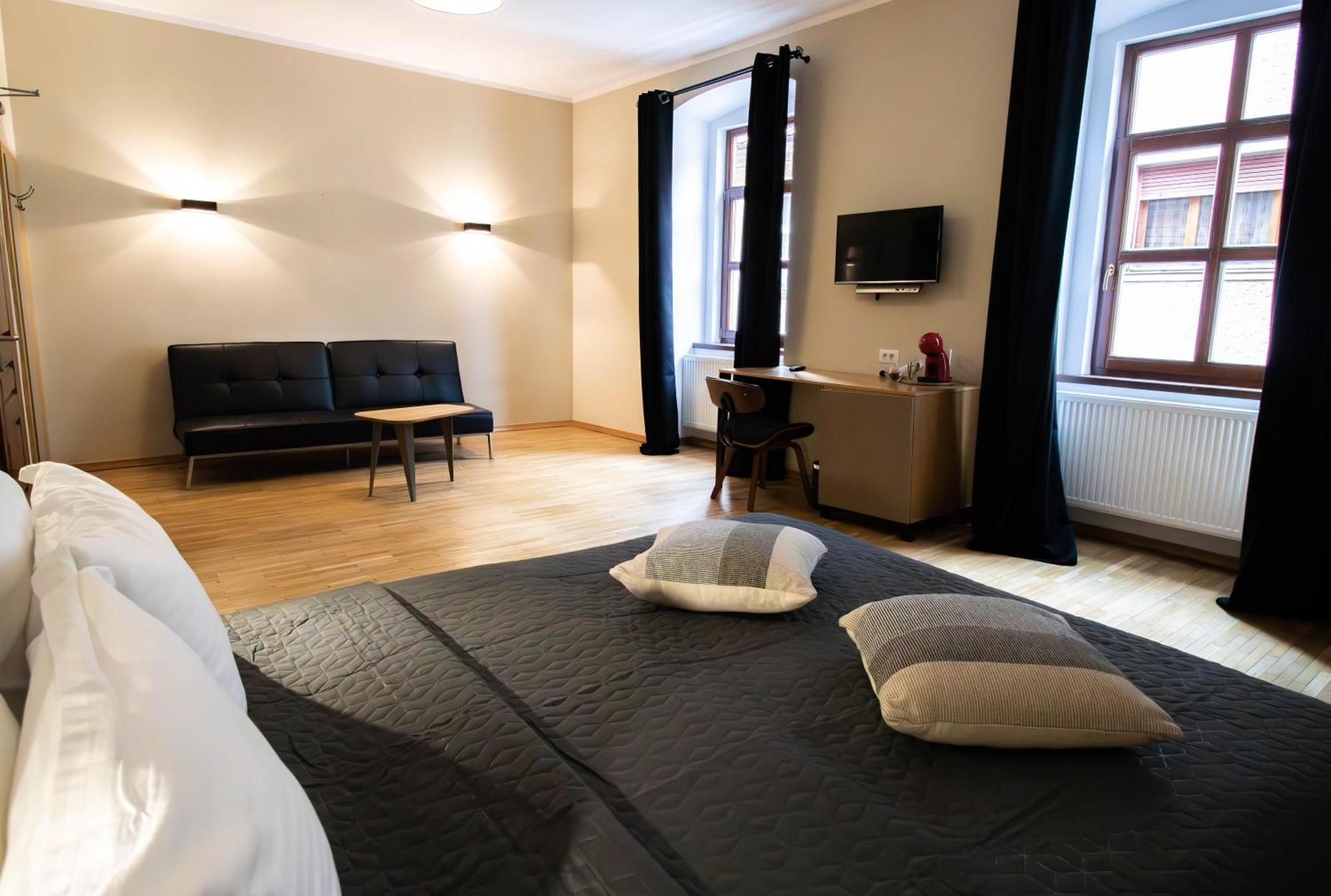Hotel Ottimo Брашов Екстер'єр фото