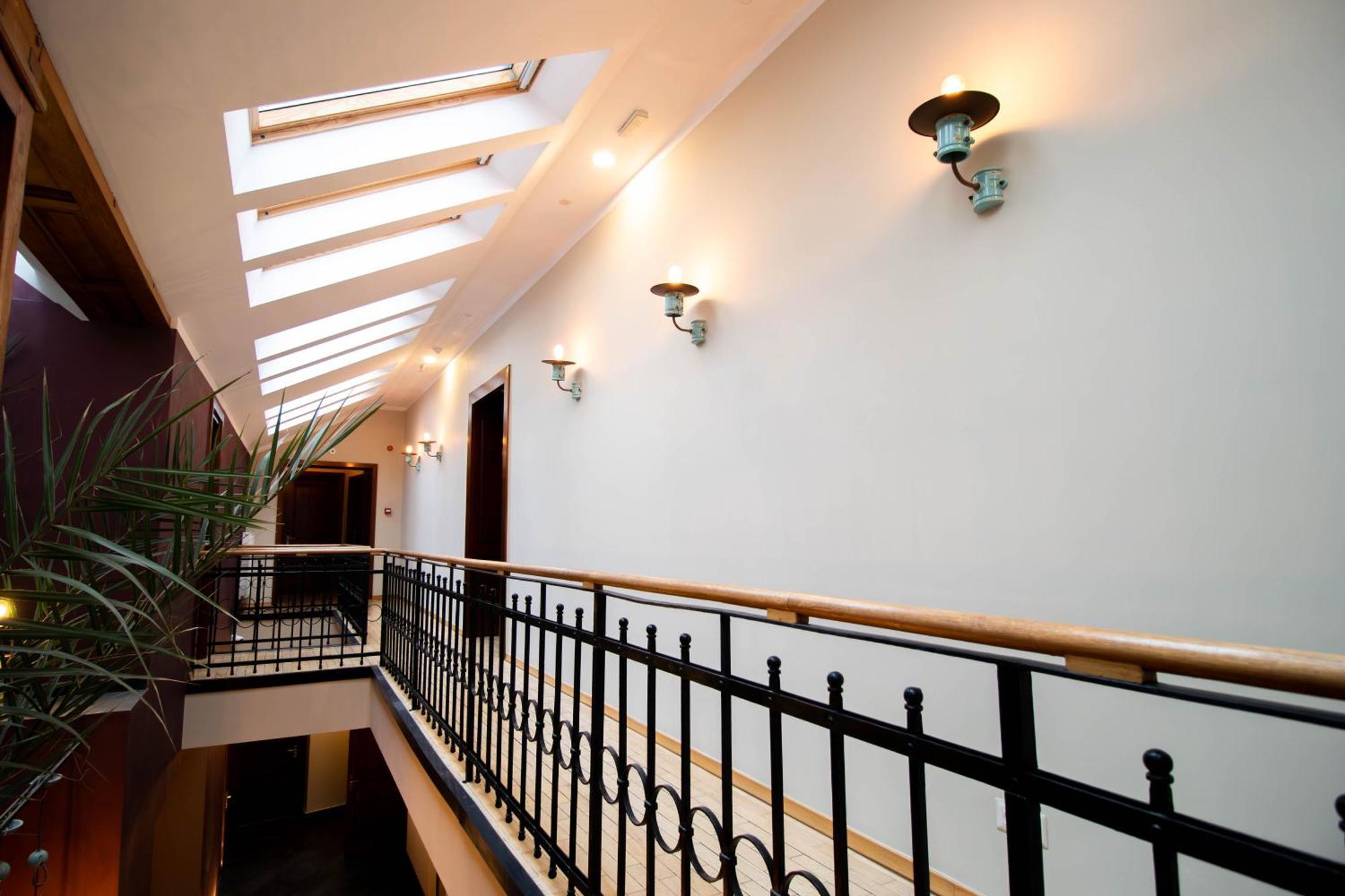 Hotel Ottimo Брашов Екстер'єр фото